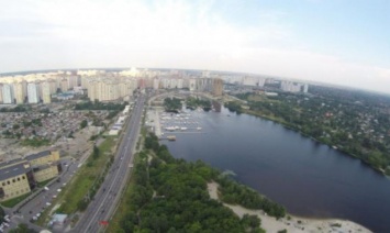 Подразделение "Киевзеленстроя" полтора года игнорирует решение Киевсовета по обустройству пяти зеленых зон в Дарницком районе