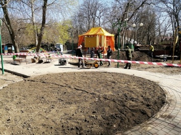 Ландшафтный дизайн и игровой комплекс: в Одессе преображают парк Космонавтов