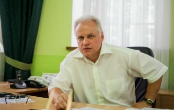 Нардеп и ректор ЗНУ Николай Фролов задекларировал полмиллиона гривен зарплаты, Hyundai и землю в Кирилловке
