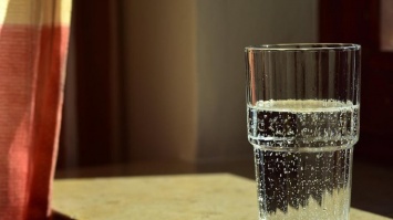 Топ-5 причин пить воду по утрам