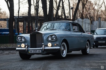 Фото уникальнейшего Rolls-Royce Silver Cloud в Украине