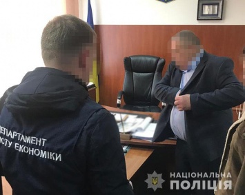 В Винницкой области чиновник из ОГА погорел на взятке в 180 тыс. гривен