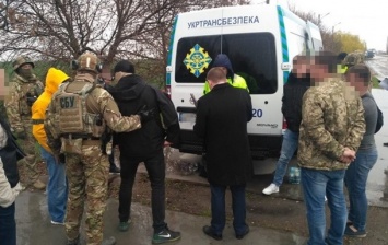 Чиновники Николаевской области брали поборы с фур за перегруз - СБУ