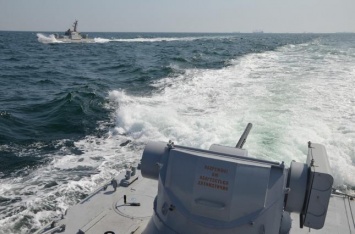 Полторак назвал условие прохождения кораблей ВМСУ через Керченский пролив