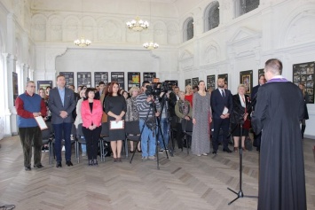Оксана Рукавишникова: Катынский расстрел - это трагедия как польского народа, так и украинского