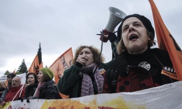 В Греции учителя вышли на забастовку из-за изменений в законе об образовании