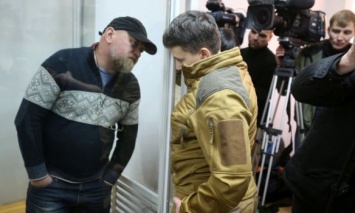 Суд над Савченко и Рубаном: Адвокатам сообщили о заседании за три часа до него