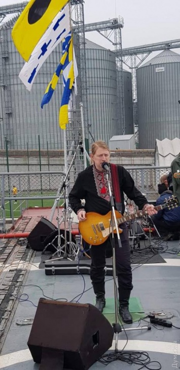 На флагмане ВМС Украины прошел рок-концерт в поддержку пленных моряков