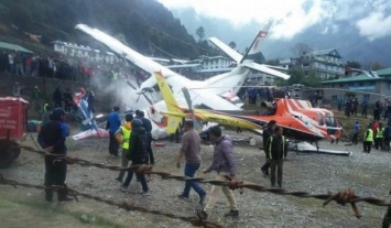 В Непале столкнулись самолет и вертолет: есть погибшие,- ФОТО