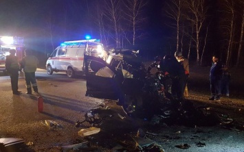 В Пензенской области кубанский дальнобойщик столкнулся с Lada Largus - погибли пять человек