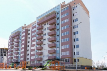 Квартира от государства: в Слобожанском 106 семей получили жилье в новострое за 181 млн