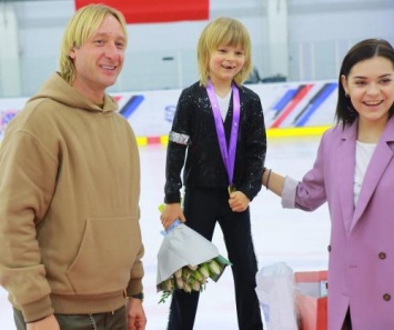Победа - не повод расслабляться: Рудковская продолжит испытывать выносливость сына