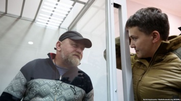 Савченко и Рубана выпустили на свободу (Видео)
