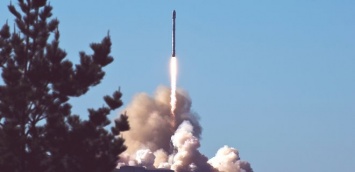 SpaceX потеряла первую ступень ракеты Falcon Heavy в океане