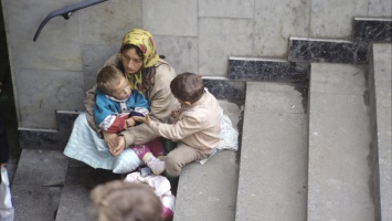 За детское попрошайничество в Украине и в Одессе наказывают родителей