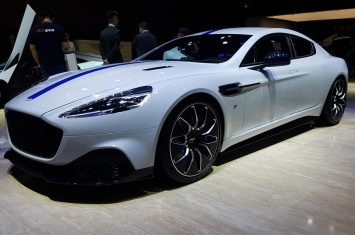 В Шанхае представлен первый серийный электрокар Aston Martin - Rapide E