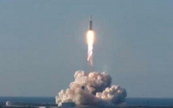 Space Х потеряла первую ступень Falcon Heavy после посадки