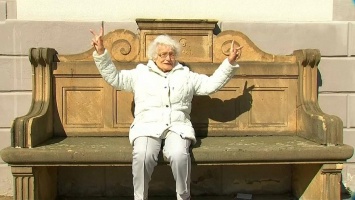 В Германии 100-летняя учительница физкультуры решила стать политиком