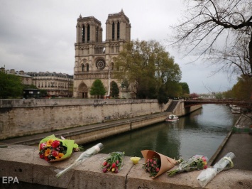 Служащие собора Парижской Богоматери 23 минуты после срабатывания сигнализации самостоятельно искали источник пожара - прокурор
