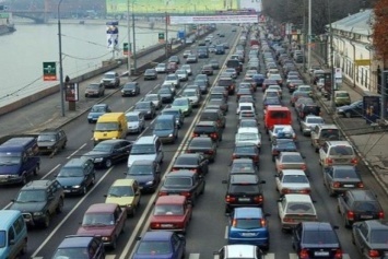 Ситуация на дорогах Киева: какие улицы столицы "остановились" из-за пробок, - КАРТА