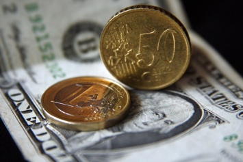 Курс валют в Днепре 17 апреля: доллар и евро падают в цене