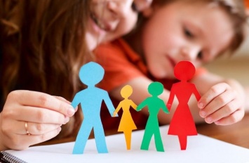 Сумчан призывают создавать приемные семьи и детские дома семейного типа