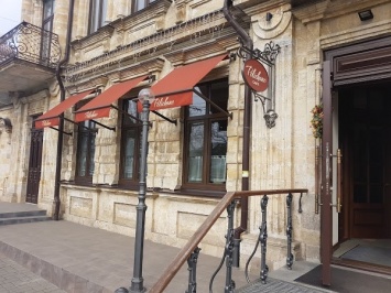 Николаевский ресторан заплатит более 200 тыс. грн. за нелегальное использование музыки