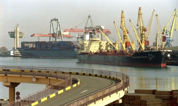 Одесские порты обработали больше грузов