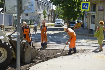 В рамках нацпроекта в Краснодаре отремонтируют 50 участков дорог