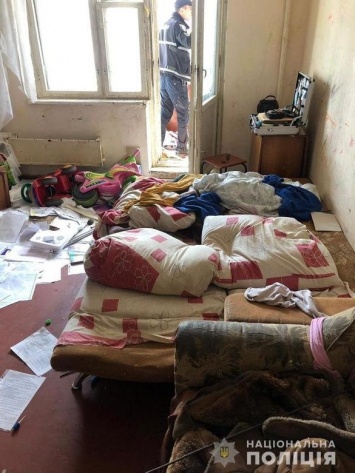 В Киеве с шестого этажа выпала трехлетняя девочка, - ФОТО