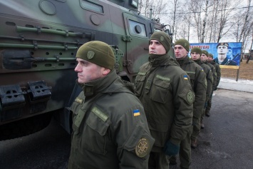 В центр Киева вошла военная техника, движение заблокировано: кадры происходящего