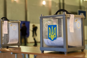 Переход от обещаний к угрозам и составы комиссий: как проходит избирательная кампания в Днепропетровской области