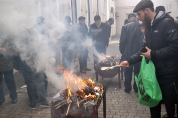 Праздник пресных лепешек: в канун Песаха одесские евреи сожгли весь квасной хлеб, что нашли у себя дома