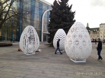 В центре Харькова появилась новая инсталляция (фото)