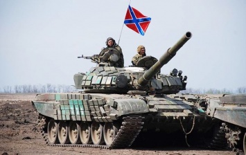 Боевики на Донбассе продолжают стягивать тяжелое вооружение к передовой