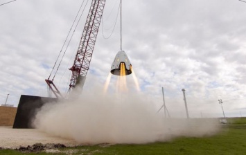 SpaceX провалила испытания двигателя для корабля Crew Dragon