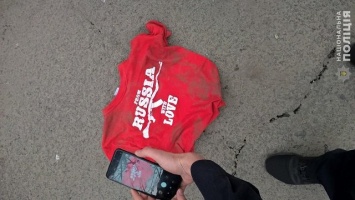 В Ровно мужчина в футболке с надписью From Russia with love напал на водителя