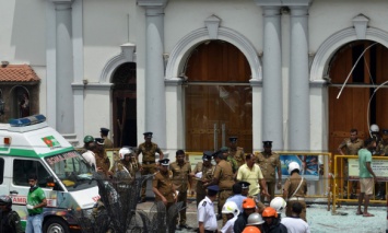Граждан Украины в Шри-Ланке просят избегать мест скопления людей и всегда иметь при себе документы