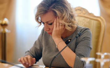 Захарова опозорилась заявлением о Супрун и срочно удалила пост: что в нем было написано