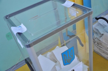 В Каменском мужчину с бюллетенем отправили голосовать на другой участок