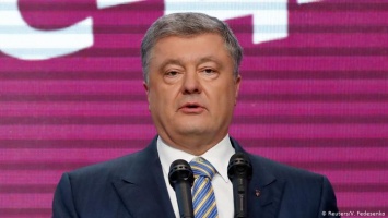 Уходит, но не сдается: что пообещал Порошенко после поражения на выборах