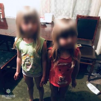 Патрульные забрали малолетних детей у горе-матери