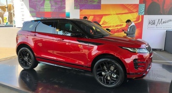 Российскую презентацию нового Range Rover Evoque провел президент Украины Владимир Зеленский