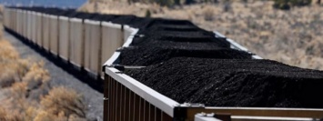 Кто вывозит украинский уголь с оккупированных территорий и сколько на этом зарабатывают