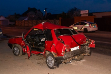 В Днепре столкнулись ВАЗ и Opel: пострадали два водителя
