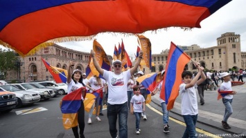 Что изменилось за год после революции в Армении