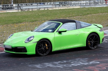 Porsche тестирует новую версию модели 911 Targa