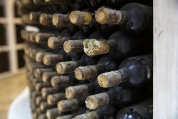 Крымские винодельческие предприятия могут остановиться из-за санкций Запада