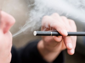 Исследование выявило в электронных сигаретах следы опасных бактерий и грибков