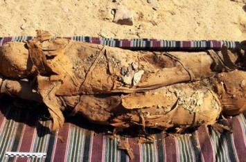 Археологи обнаружили в Египте гробницу с мумиями